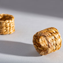 Load image into Gallery viewer, Sass &amp; Belle Seagrass Set of 2 Napkin Rings
